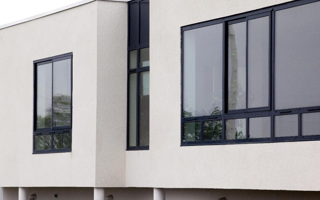 Trwałość i design – atuty stolarki aluminiowej